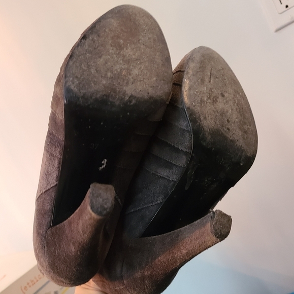 Ethic Suede Booties - Picture 4 of 16